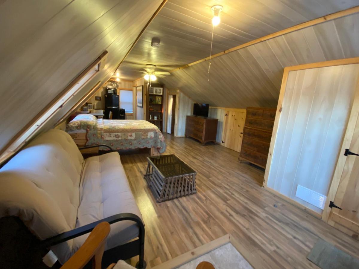 Charming Studio In-Law On Great East Lake Acton Εξωτερικό φωτογραφία